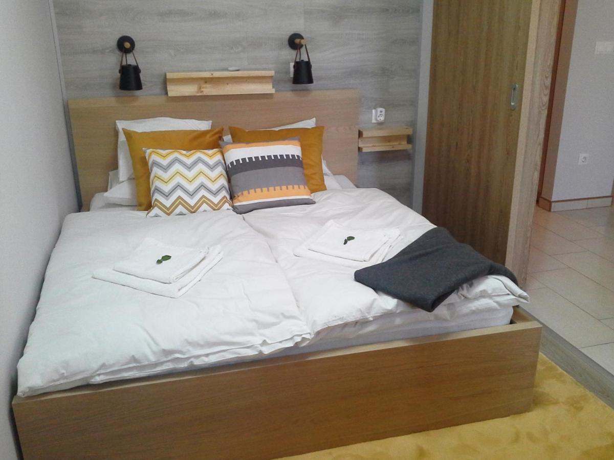 Alexandra Apartment Hajduszoboszlo - Chic Flat Exteriör bild