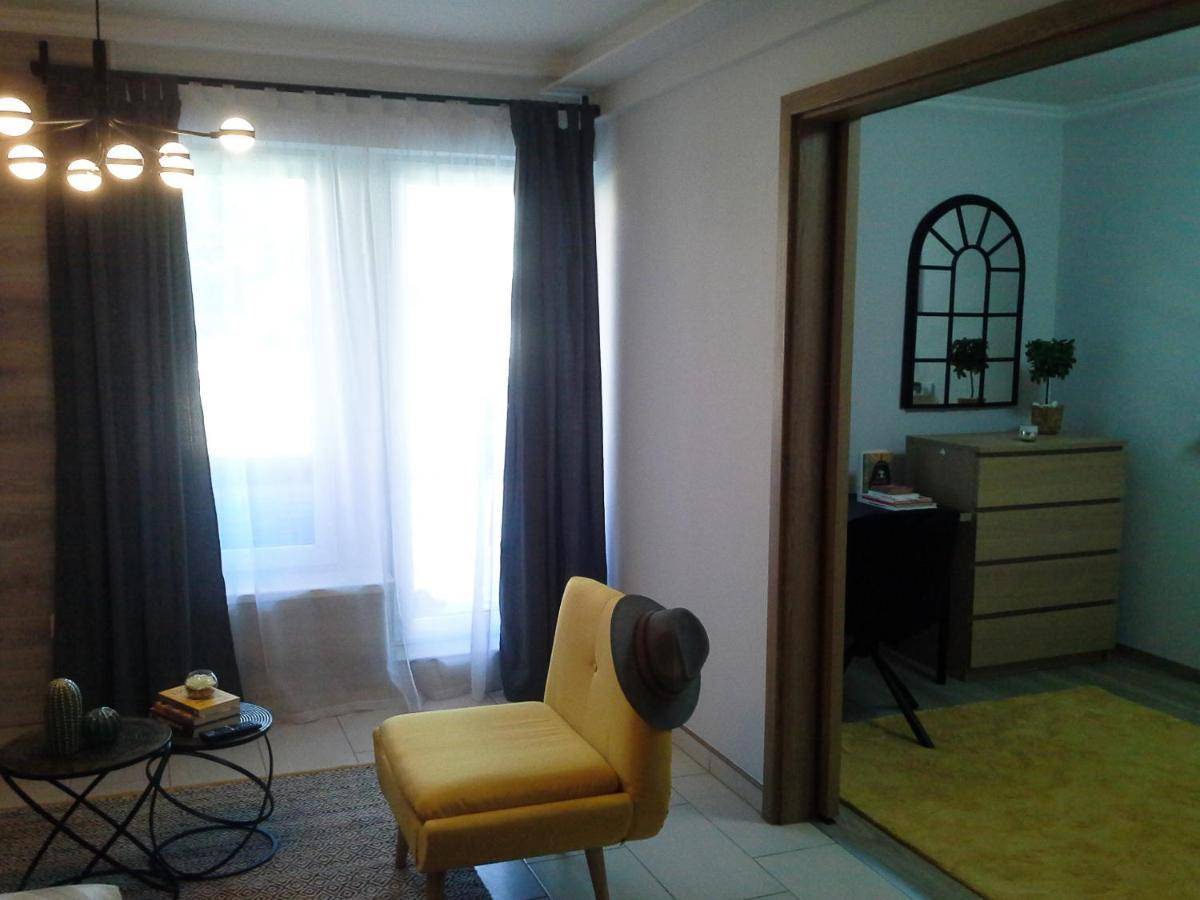 Alexandra Apartment Hajduszoboszlo - Chic Flat Exteriör bild